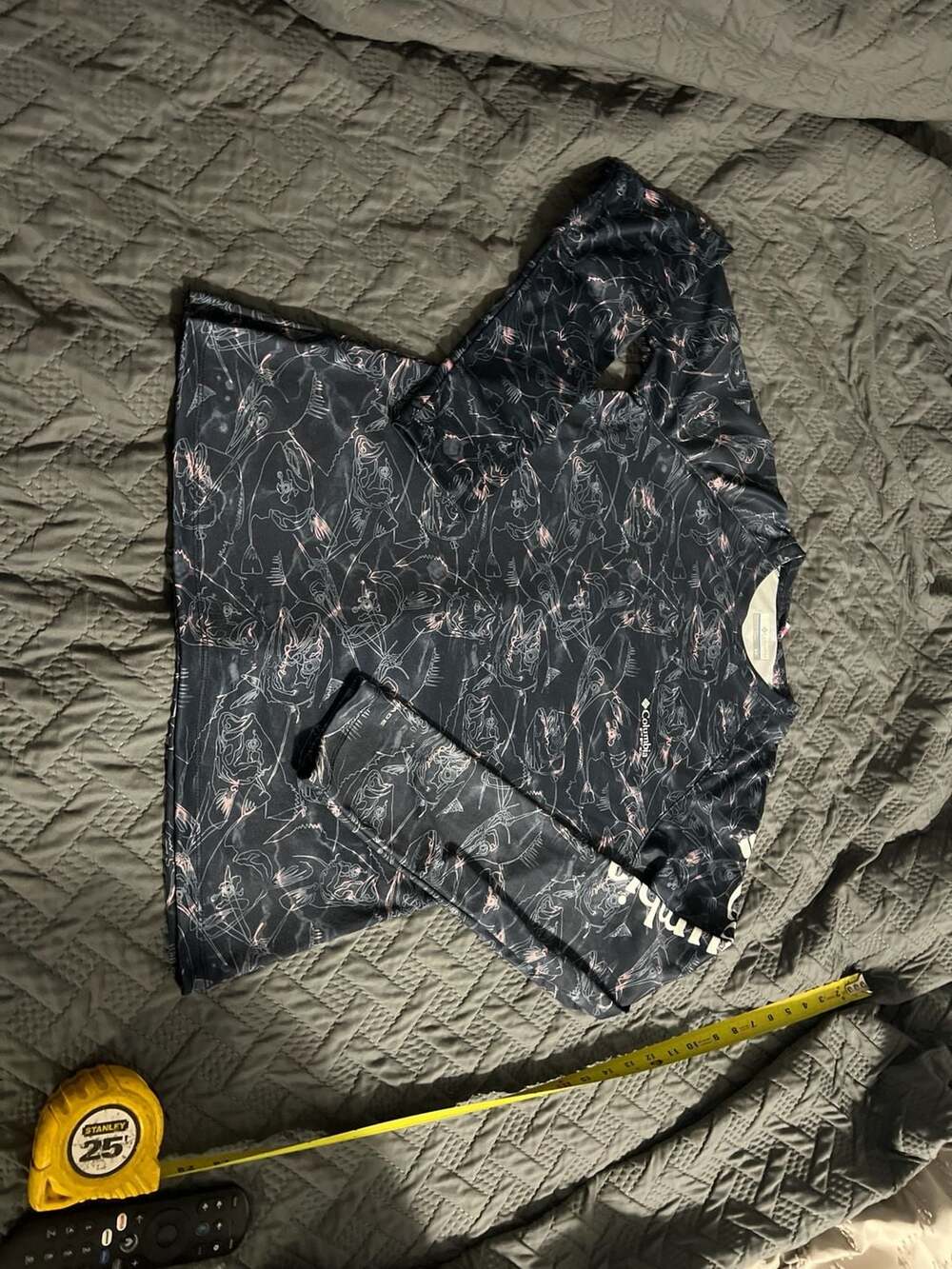 Columbia PFG Tidal Tee Long Performance Fishing Shirt Women's S Fish Print